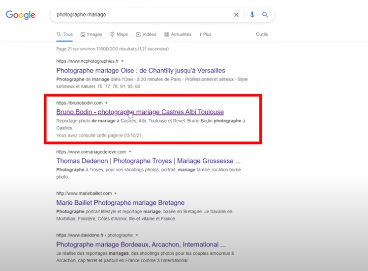 Quand on tape le mot clé "photographe mariage" dans Google
